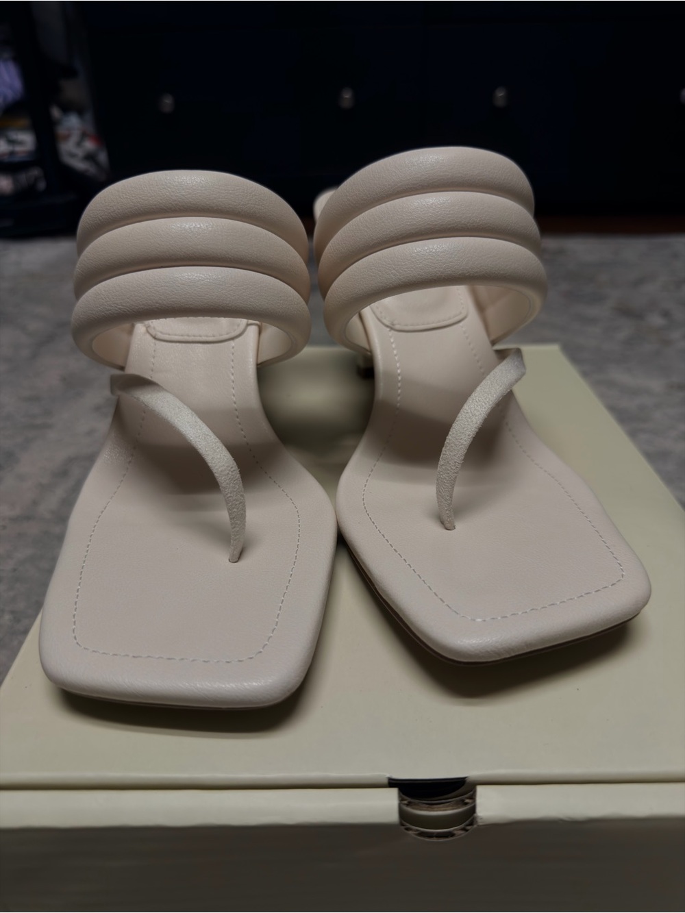 French Connection Cream Padded-Strap Square-Toe Thong Sandals
